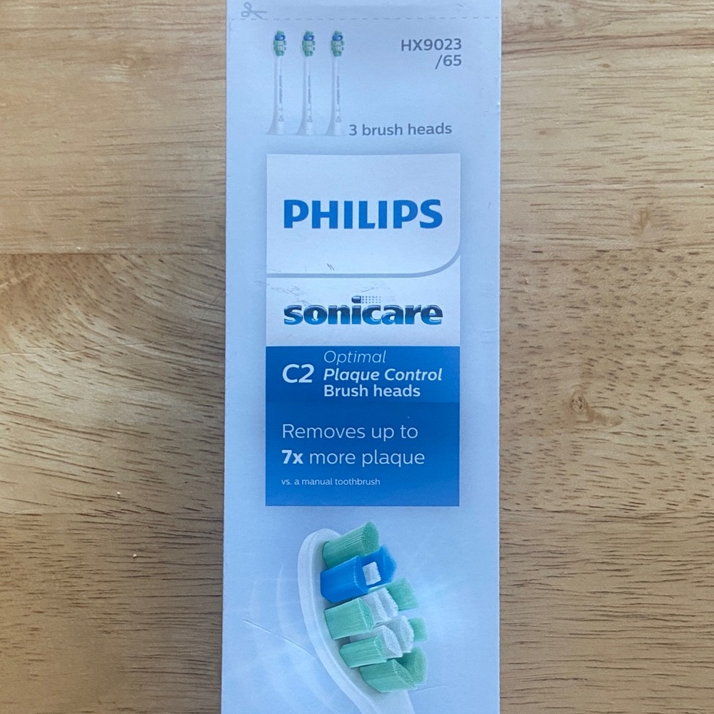 3 Optimal Plaque Control C2  Replacement  Brush Head HX9023/65